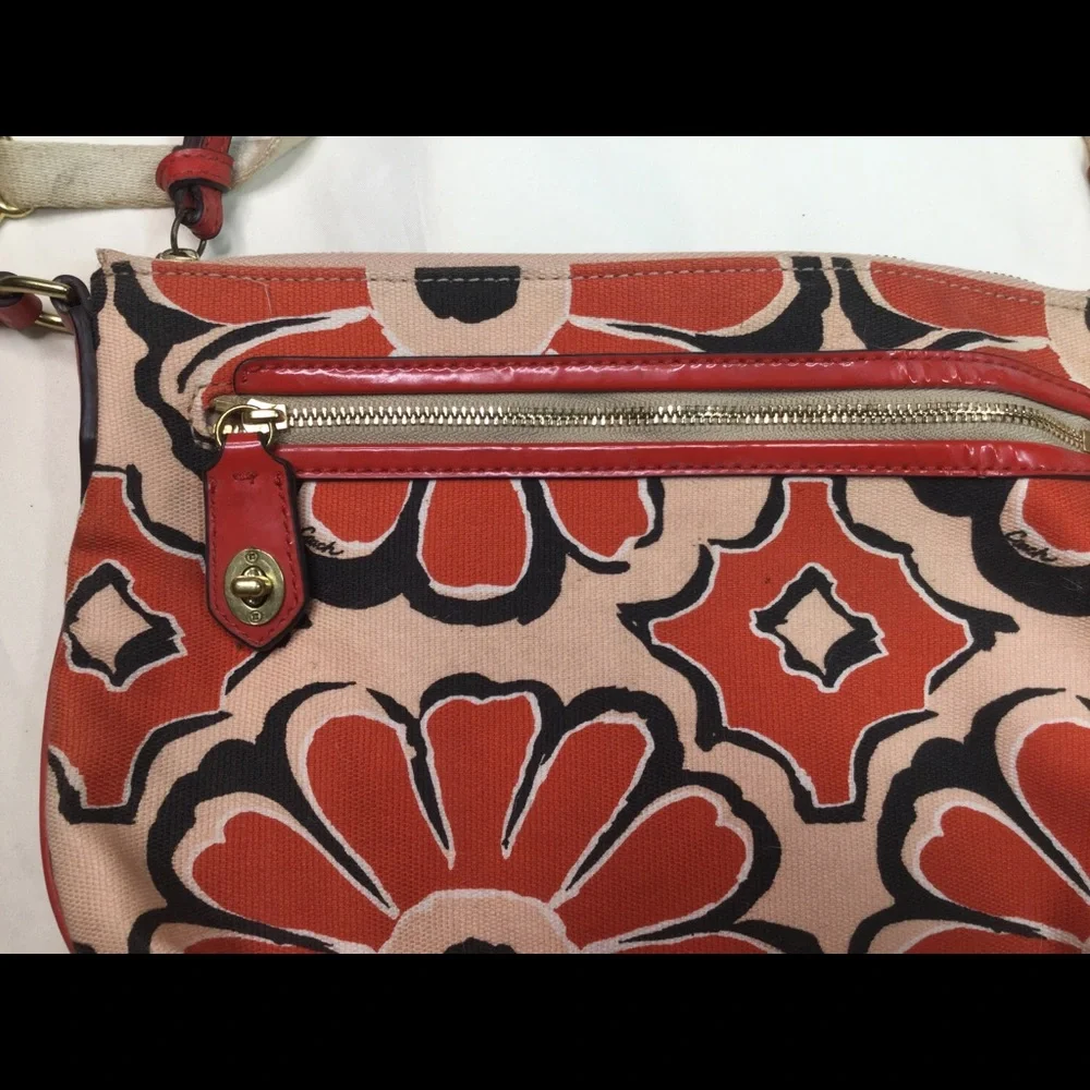 Coach Poppy Floral Scarf Print Swingpack Crossbody